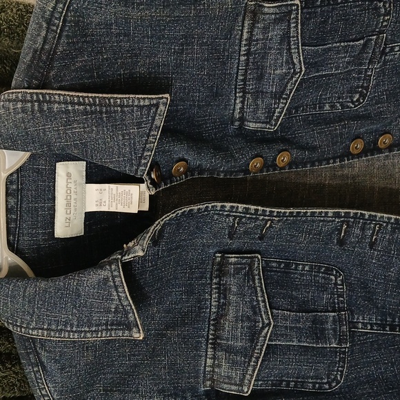 Jeans jacket for anyday use or going out on the town and having fun - Picture 4 of 4